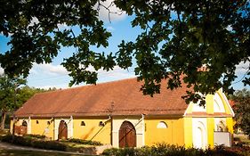 Pokoje Ornamental Farm Bukowiec